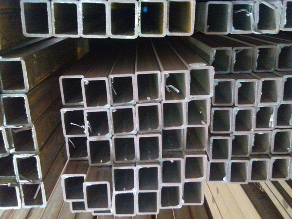 ����Q235���ع�